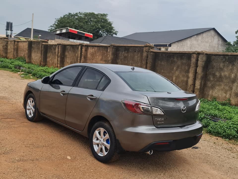 A picture of Mazda 3 2010 model for sale
