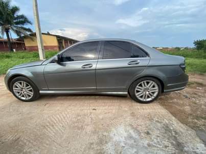 A picture of Mercedes Benz c300