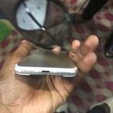 A picture of Iphone 7plain