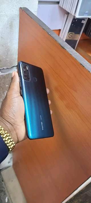 A picture of Tecno camon16s Gb128 ram4 piga 0717364429