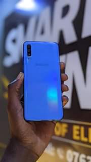 A picture of Galaxy A70 128GB bei laki 2 na 50 tuuh