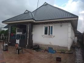 A picture of Property to rent sales 08034758574