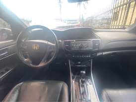 A picture of Honda accord 2017