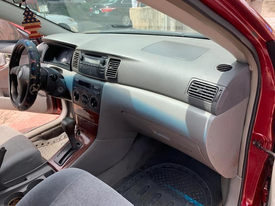 A picture of Toyota Corolla 2004 model