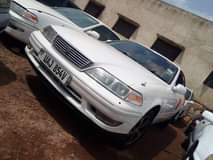 A picture of 2000 Toyota Mark ll Grande