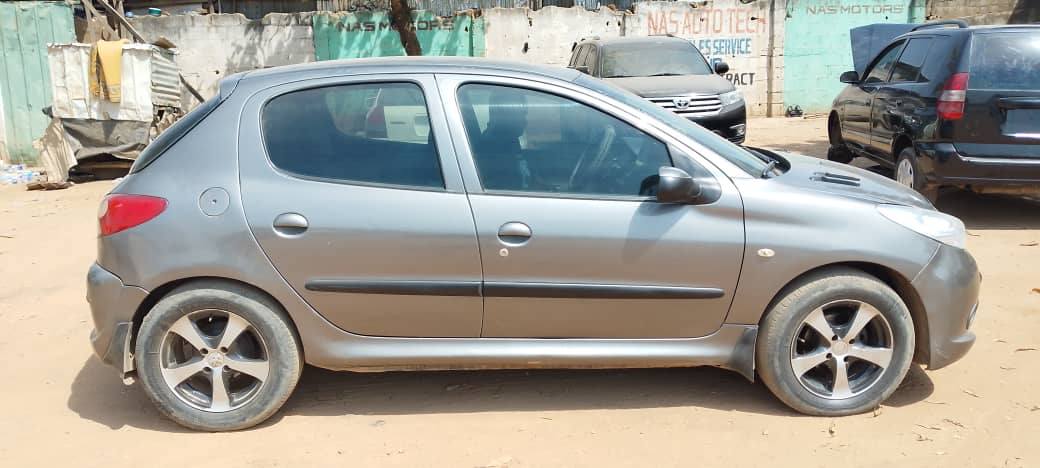 A picture of Distress alert Super sharp 206 manual drive new model with