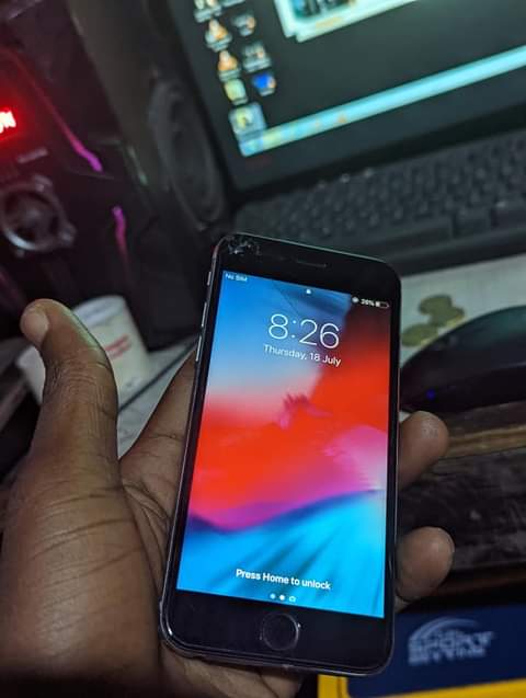 A picture of Iphone 6 plain