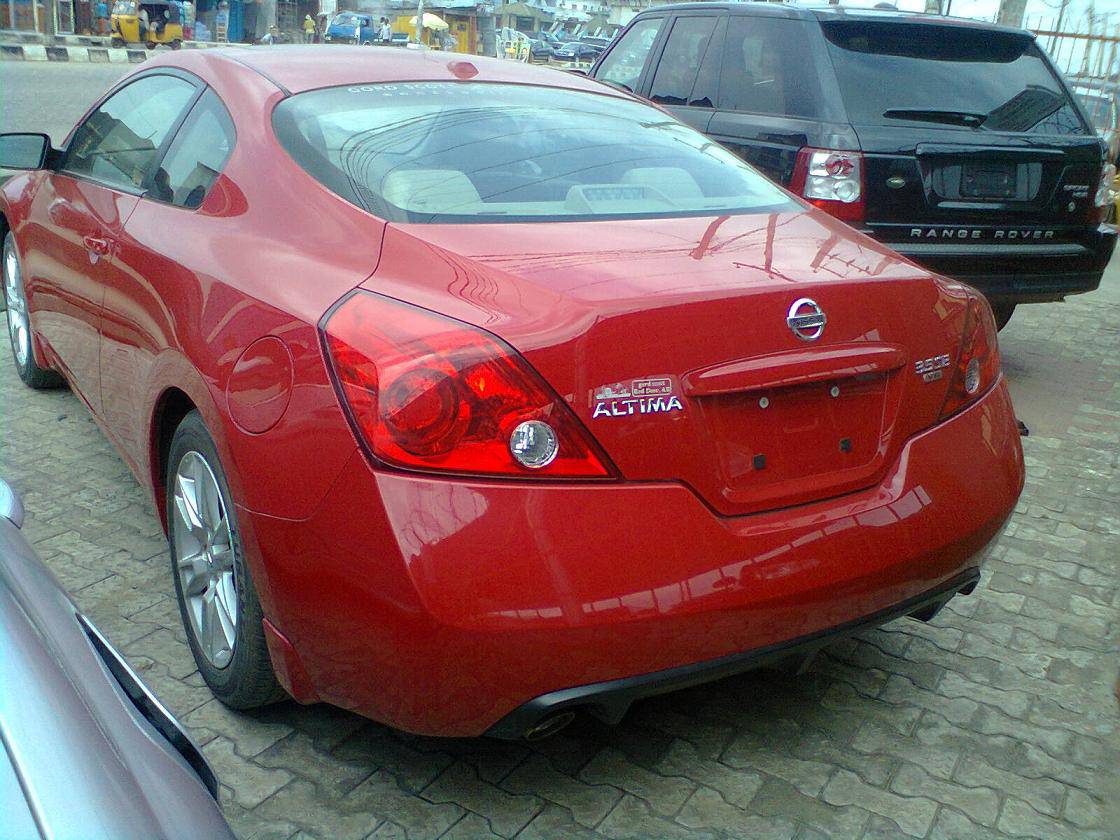 A picture of Nissan altima 2008