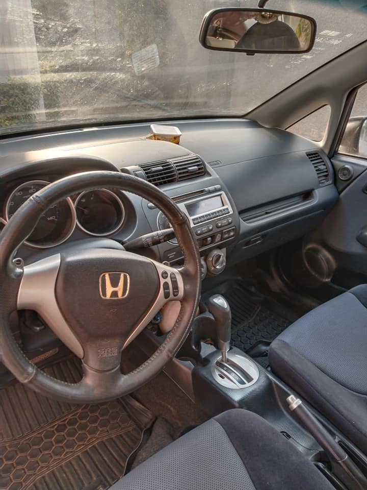 A picture of Honda fit 2008