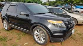 A picture of 2012 Ford Explorer Yes