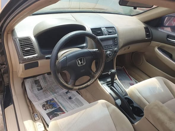A picture of Used Mercedes Benz 350 2012 model Very sharp Everything is