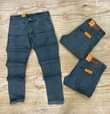 A picture of JEANS