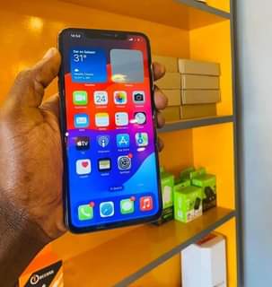 A picture of iPhone 11 plain