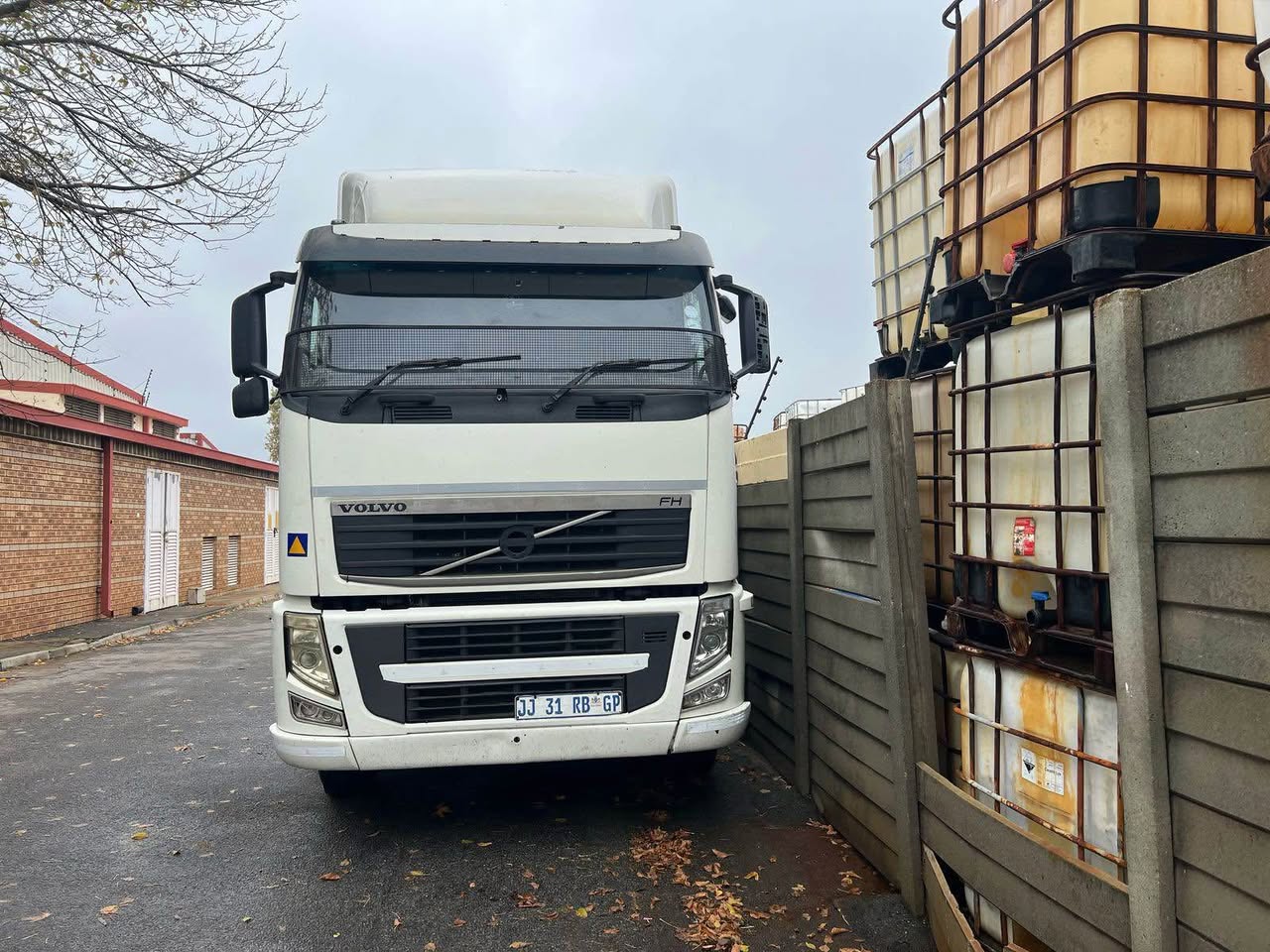 volvo fh truck