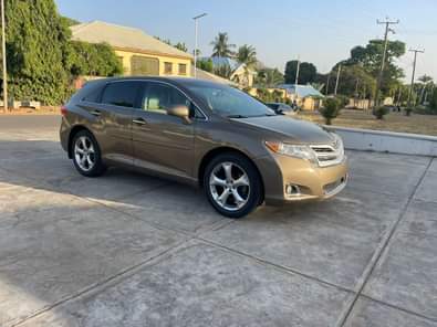 A picture of DIRECT BELGIUM TOYOTA VENZA V6 2010 MODEL WITH ORIGINAL DUTY