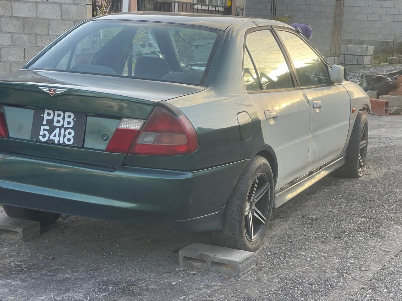 mitsubishi lancer