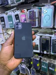 A picture of Iphone11