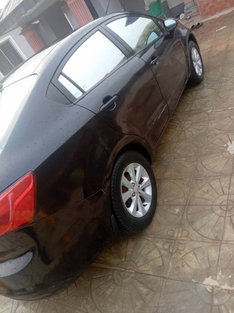 A picture of OWNER NEED MONEY Clean 2013 KiA RiO ENGINE MANUAL GEAR