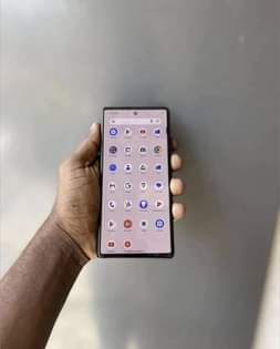 A picture of GOOGLE PIXEL 6 PLAIN