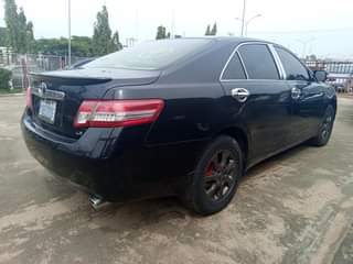 A picture of 2011 TOYOTA CAMRY