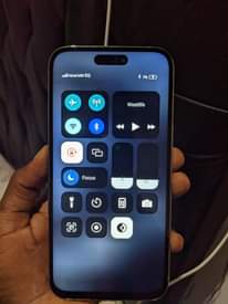 A picture of Iphone 15 pro max copy imenyooka mno gb512 bh100