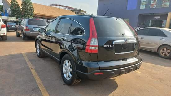 A picture of Honda CR V