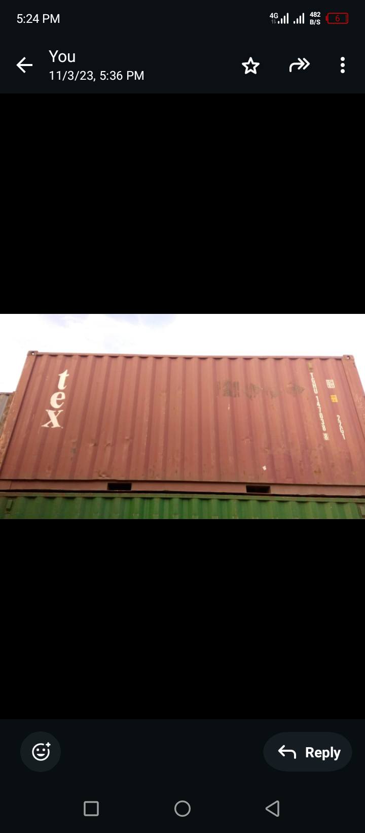 A picture of 40ft and 20ft containers