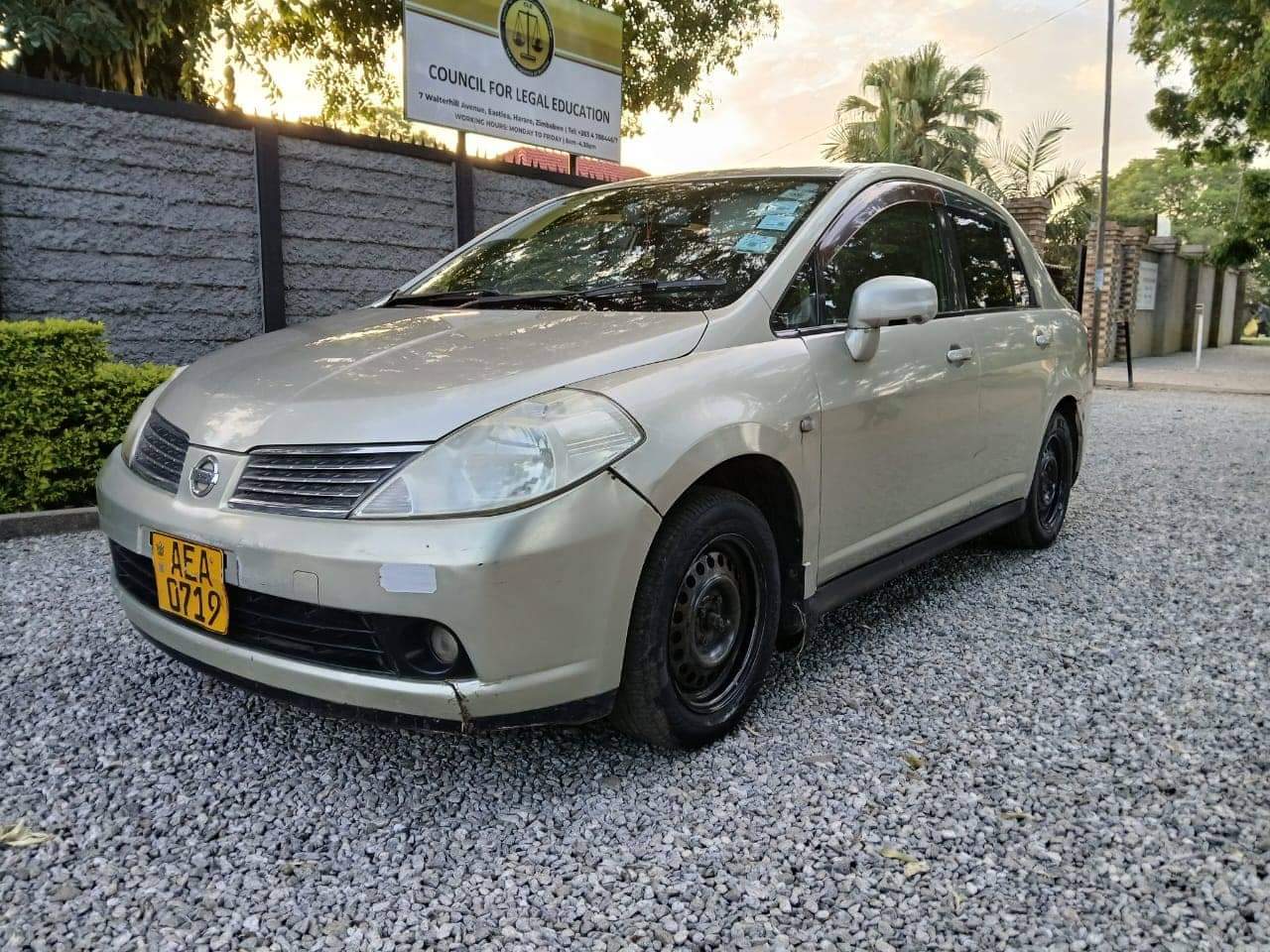 used nissan tiida