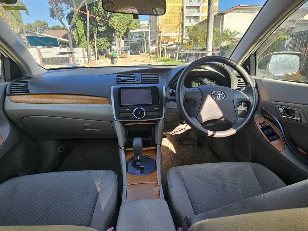 A picture of TOYOTA ALPHARD AUTOMATIC DOOR LOW MILEAGE FULL AC MUSIC MIL