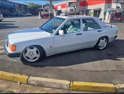 mercedes benz 190e