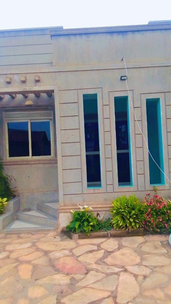 A picture of HOUSE FOR RENT