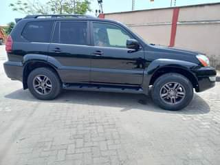 A picture of Very clean registered 2003 Lexus GX 470 at distress sale