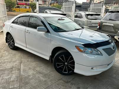 A picture of BARELY DRIVEN 2008 SPORT THUMBSTART Pristine Clean V6 Engine Silent