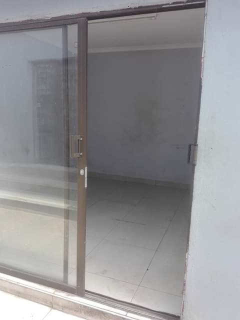 shops