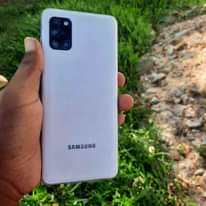 A picture of Samsung galaxy a31. 0782055712