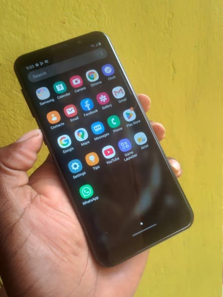A picture of Samsung s9
