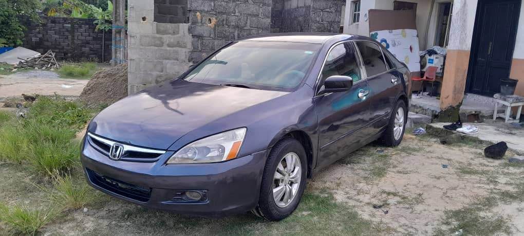 A picture of Honda accord 05 registered flash on first body Untouched Engine