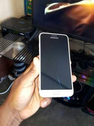A picture of Samsung j3