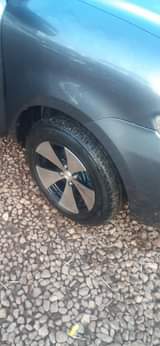 A picture of Toyota sienta 2008 contact me 0702460865