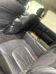 A picture of Infinity QX56 2012 Fullest option Panoramic roof Leather interior 360