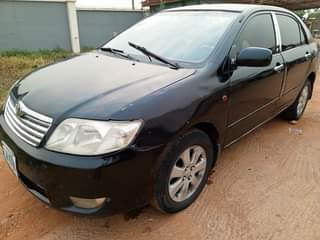 A picture of Clean Auto 2006 Corolla Bank