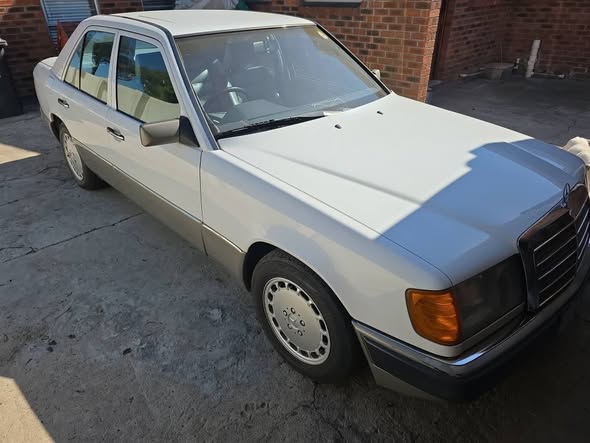 mercedes benz 230e