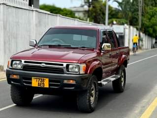 A picture of TOYOTA HILUX PICK UP DOUBLE CABIN