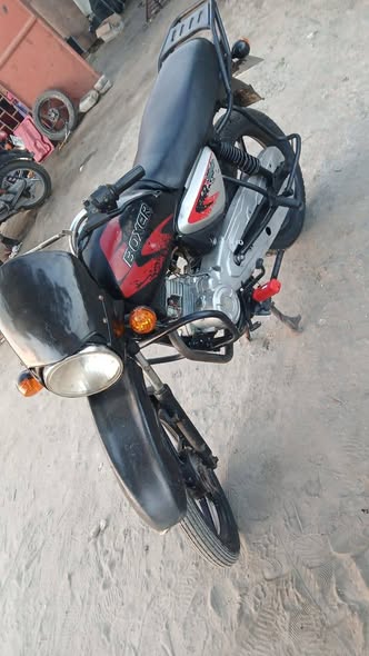 A picture of Boxer cc 150