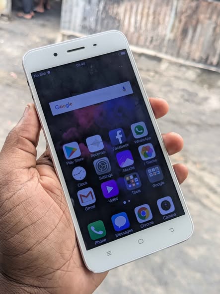 A picture of VIVO Y66