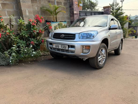 A picture of RAV4 15m 0759317866