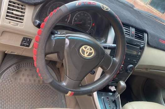 A picture of 2010 Toyota Corolla 08069525376