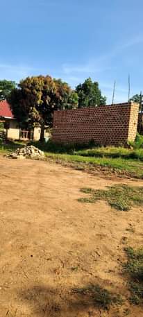 A picture of TITLED PLOTS AT GOBERO TARMAC VIEW ESTATE 50X100FT 15M UGX