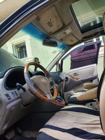 A picture of Lexus rx 300
