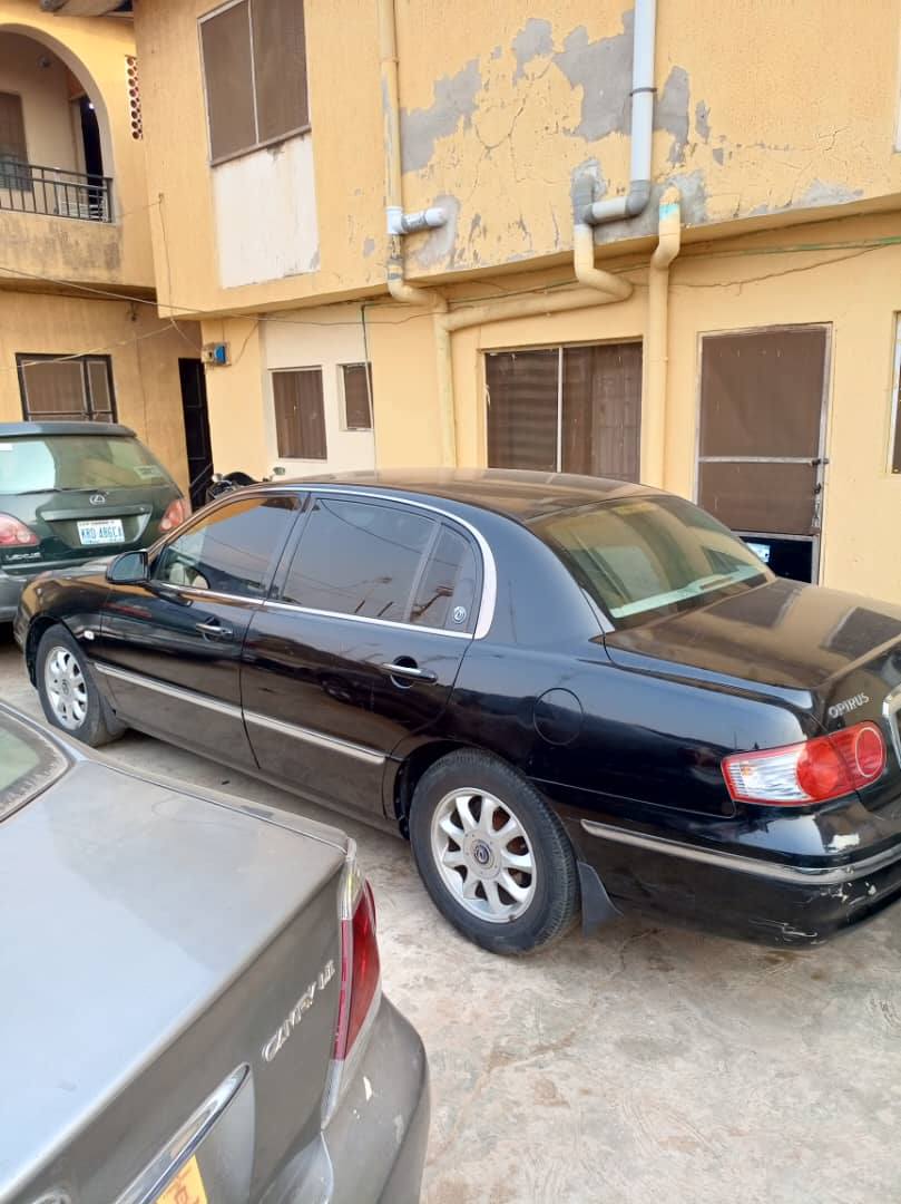 A picture of KiA 08033647110